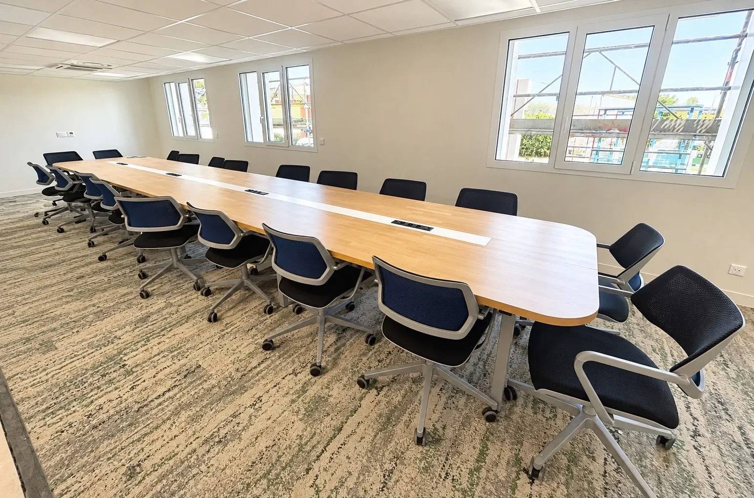 Table de réunion — création Flarr