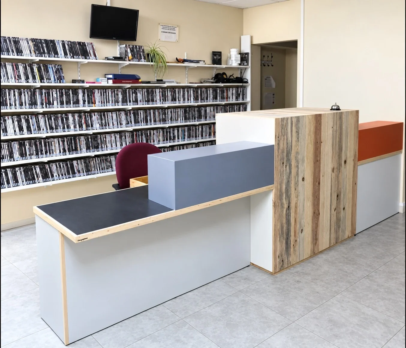 Comptoir de médiathèque — création Flarr