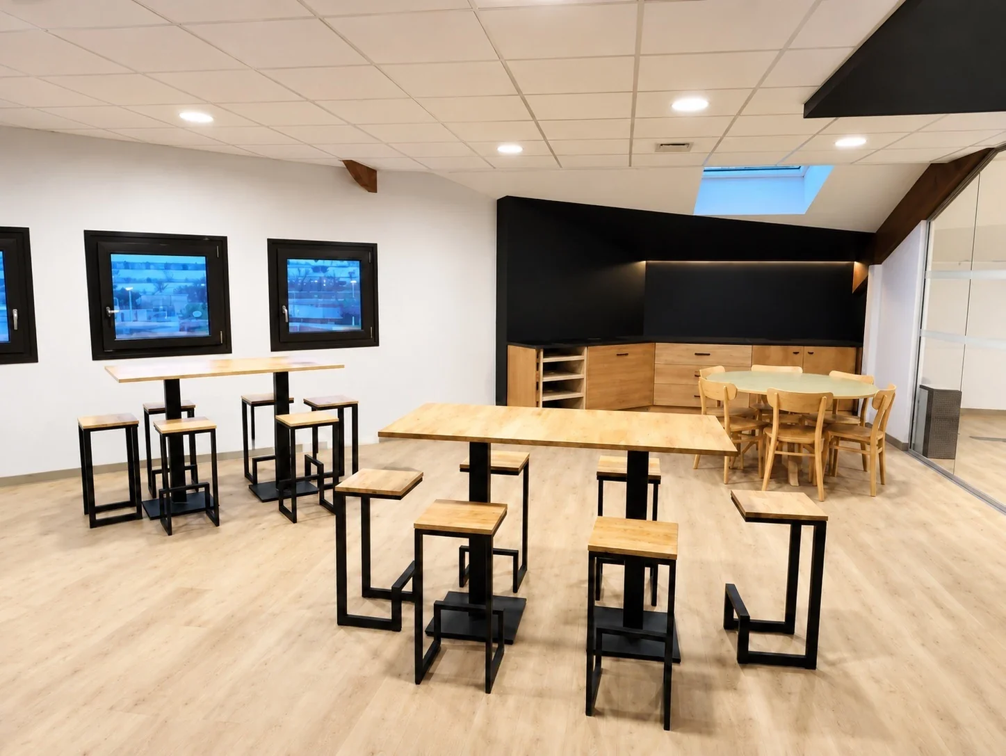 Table haute bois & métal — création Flarr
